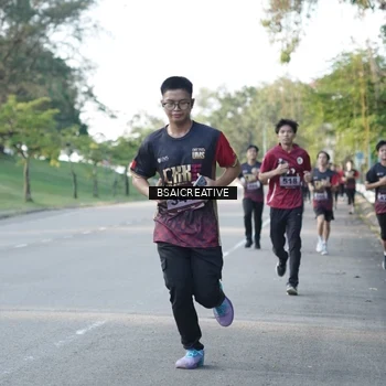 Runner Photo 9118502