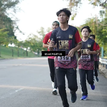 Runner Photo 9118914