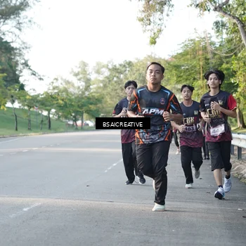 Runner Photo 9119413