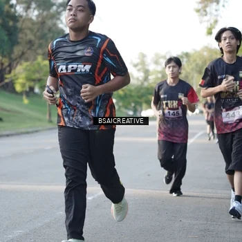 Runner Photo 9119428