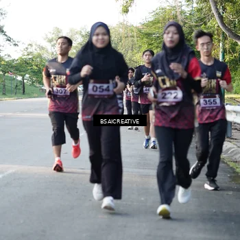 Runner Photo 9120083
