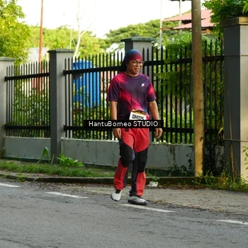 Runner Photo 9120212