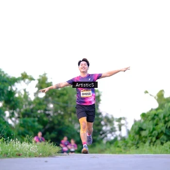 Runner Photo 9120331