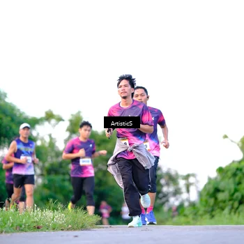 Runner Photo 9121036