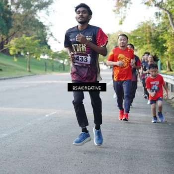 Runner Photo 9121048