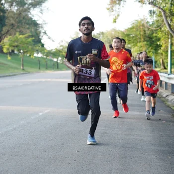 Runner Photo 9121051