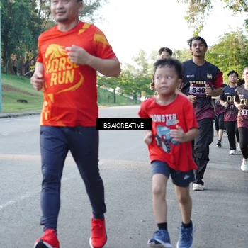 Runner Photo 9121153