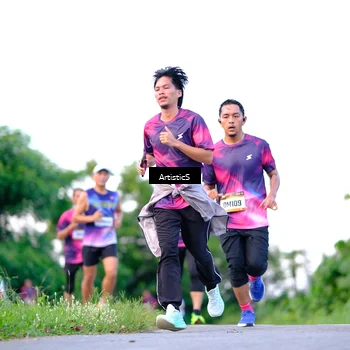 Runner Photo 9121187
