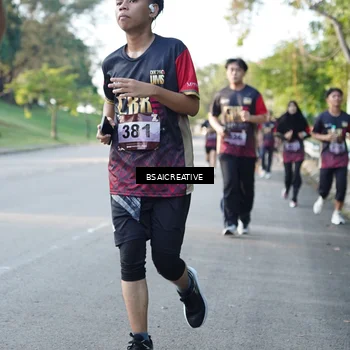 Runner Photo 9121304