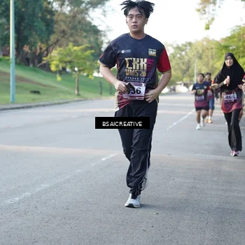 Runner Photo 9121345