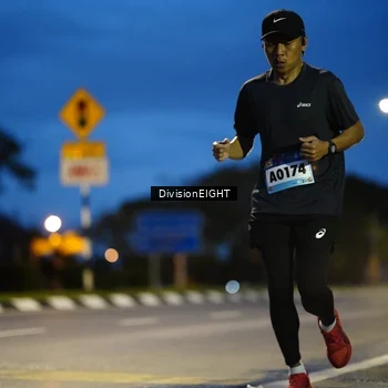 Runner Photo 9121499