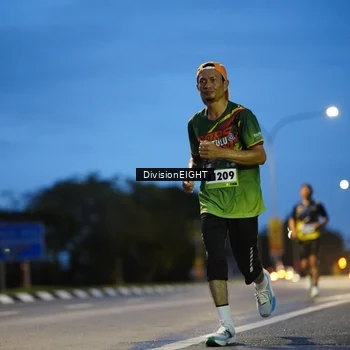 Runner Photo 9123684