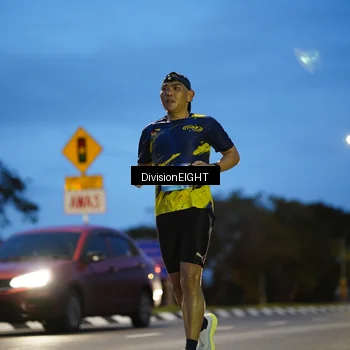 Runner Photo 9123816
