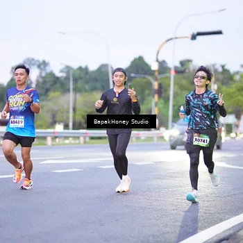 Runner Photo 9124000