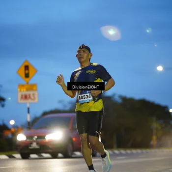 Runner Photo 9124068