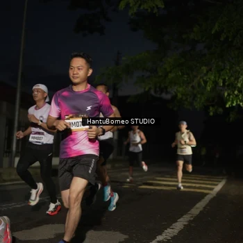 Runner Photo 9124419