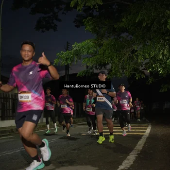 Runner Photo 9125040