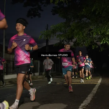 Runner Photo 9125042