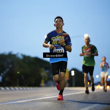 Runner Photo 9126798
