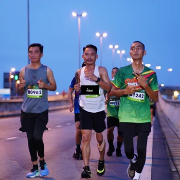 Runner Photo 9127012