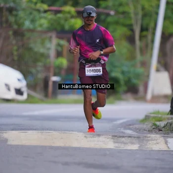 Runner Photo 9129013