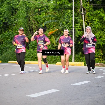 Runner Photo 9134057