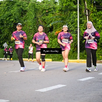 Runner Photo 9134058