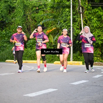 Runner Photo 9134215