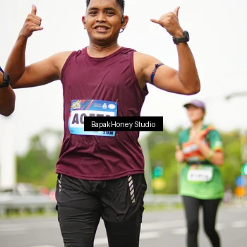 Runner Photo 9135050
