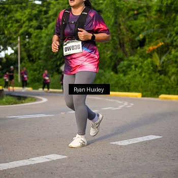 Runner Photo 9135053