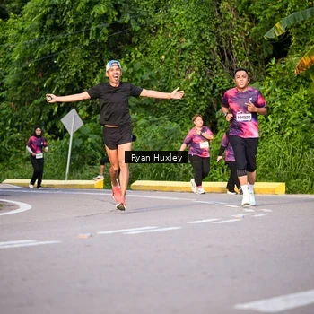 Runner Photo 9135152