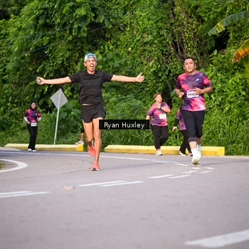 Runner Photo 9135164