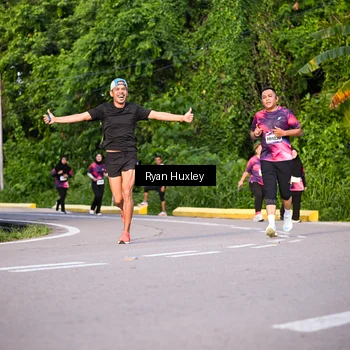 Runner Photo 9135363