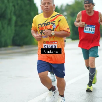 Runner Photo 9135699