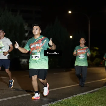 Runner Photo 9135706