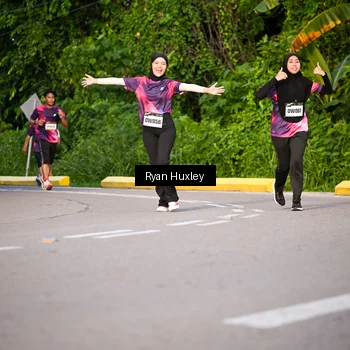 Runner Photo 9135711
