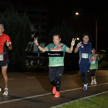 Runner Photo 9135862