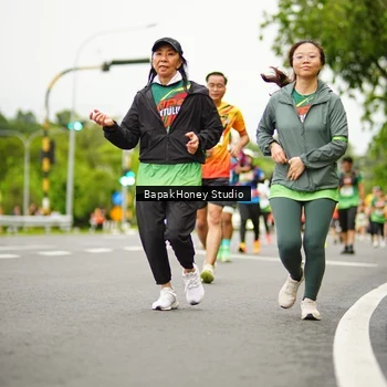 Runner Photo 9135915