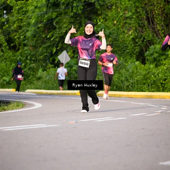 Runner Photo 9136000