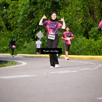 Runner Photo 9136075