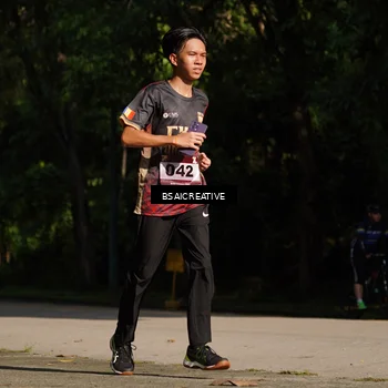 Runner Photo 9136105