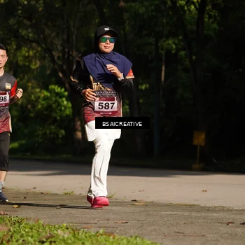 Runner Photo 9136122