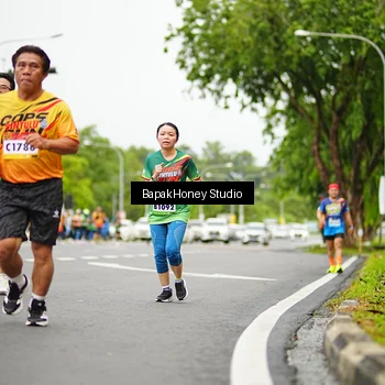 Runner Photo 9136211