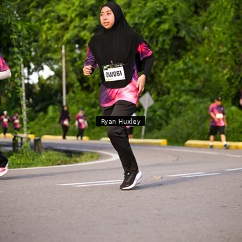 Runner Photo 9136475