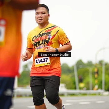 Runner Photo 9136524