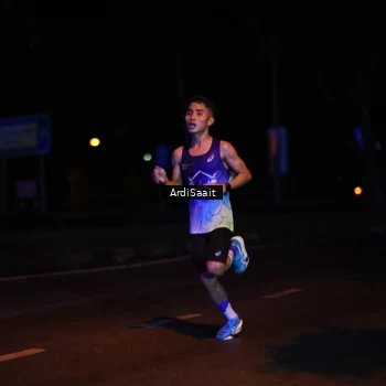 Runner Photo 9136578