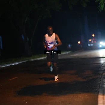 Runner Photo 9136626