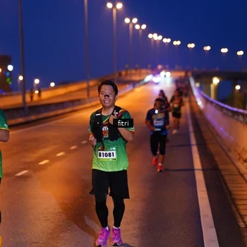Runner Photo 9136673
