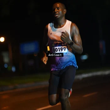 Runner Photo 9136677