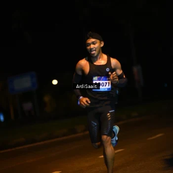 Runner Photo 9136715